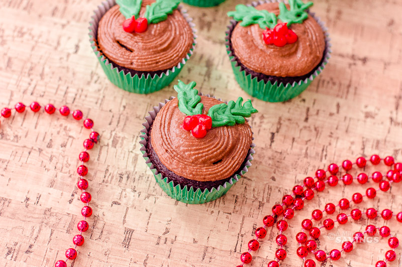 Everyone loves a great Semi-Homemade Christmas Cupcakes Recipe!  These Holly Cupcakes are so cute and super easy to make.  Just grab a few supplies and have your kids help you put these together to share at holiday parties or just for fun!