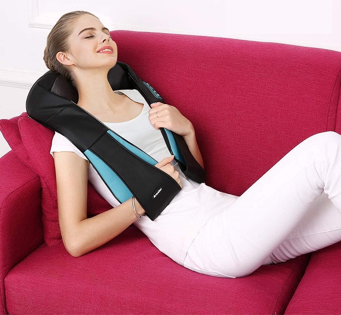 Amazon Deal Shiatsu Heated Neck Massager