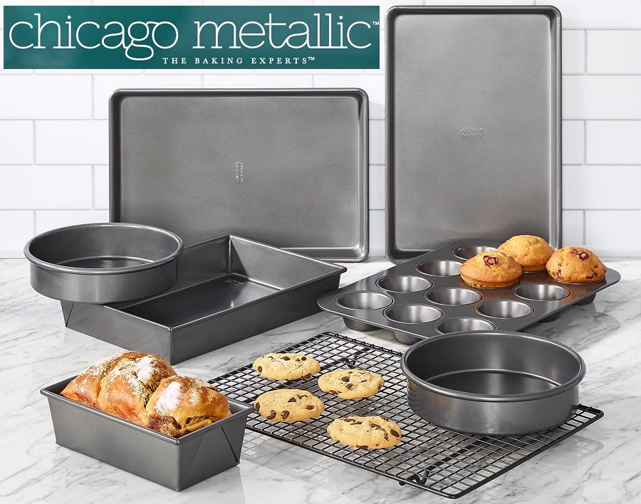 Chicago Metallic Bakeware Set